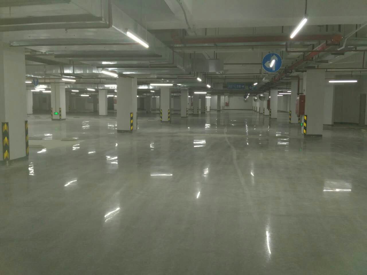 地下停車場(chǎng)硬化地坪